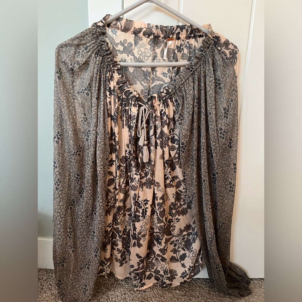 Free People women’s size medium blouse